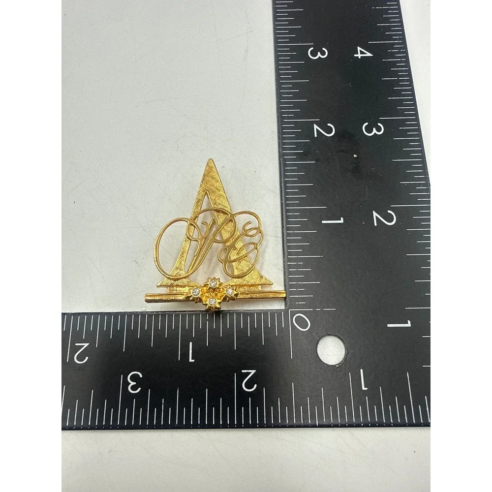 Vintage 1992 Gold Tone Initial‎ Triangle Brooch Rhinestone Script Pin 1.5 Inch
